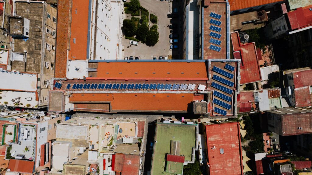 Placas Solares 2 kWp en Melilla: Precio y Amortización