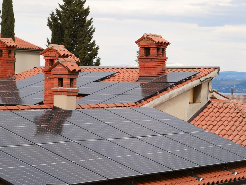 Placas Solares 6 kWp en Granada: Precio y Amortización